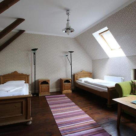 Areal Botanika Hotel Unhost Ngoại thất bức ảnh